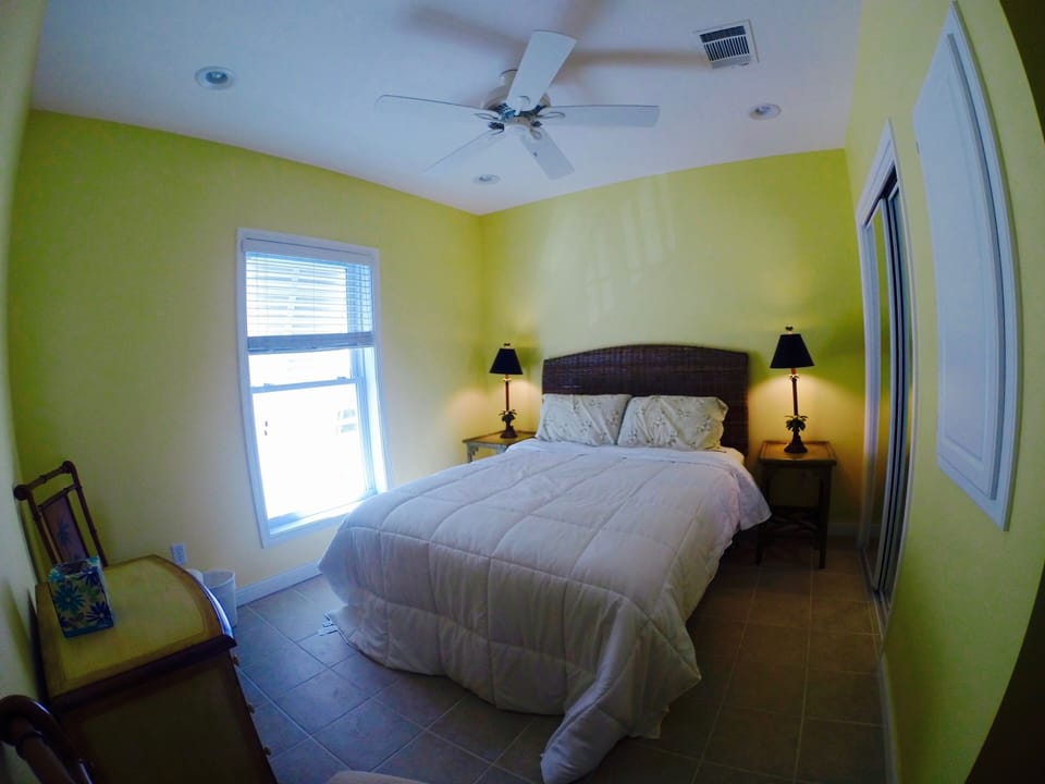 2nd level guest queen with ensuite