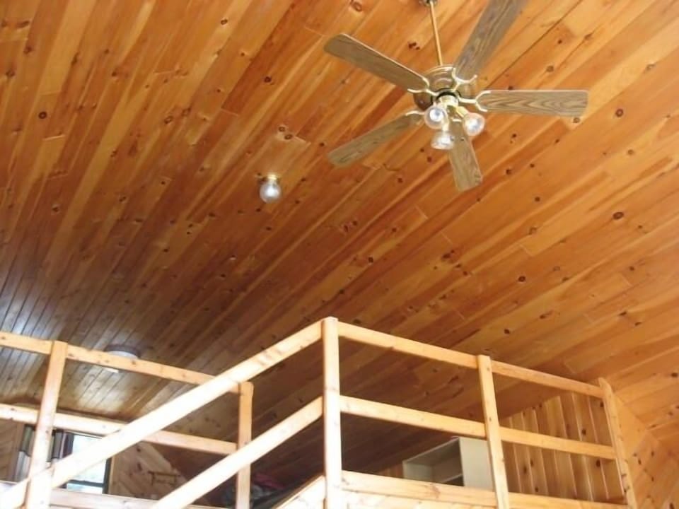 FABULOUS PRIVATE GETAWAY CHALET IN THE WOODS BEMUS POINT NY  NOT JAMESTOWN !! Cabin in Allegheny River