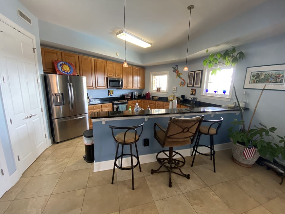 Fully equipped kitchen perfect for cooking and entertaining