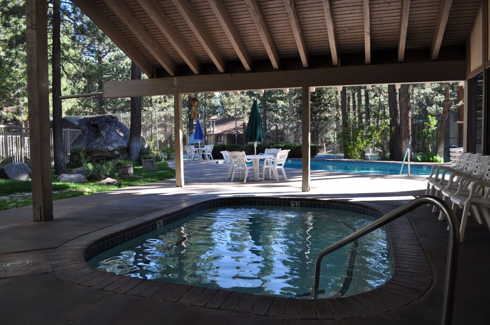 HOA Spa available year round