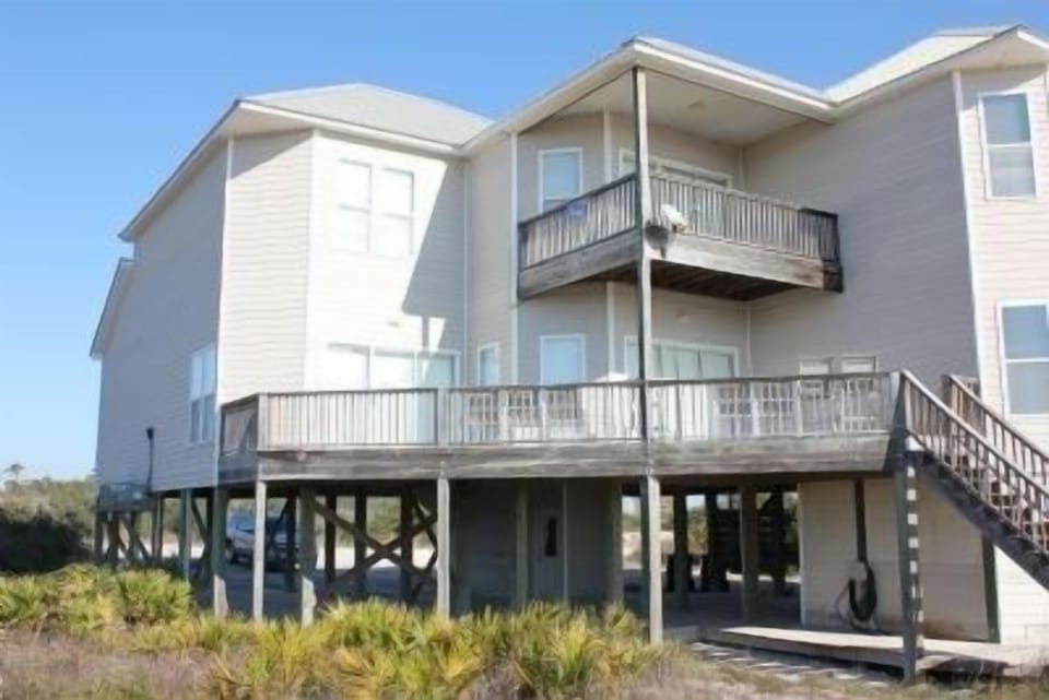 Private duplex with lots of parking and deck space for large family gatherings
