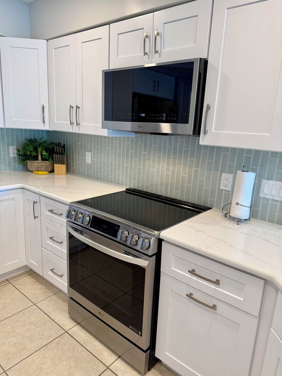 Modern range and microwave