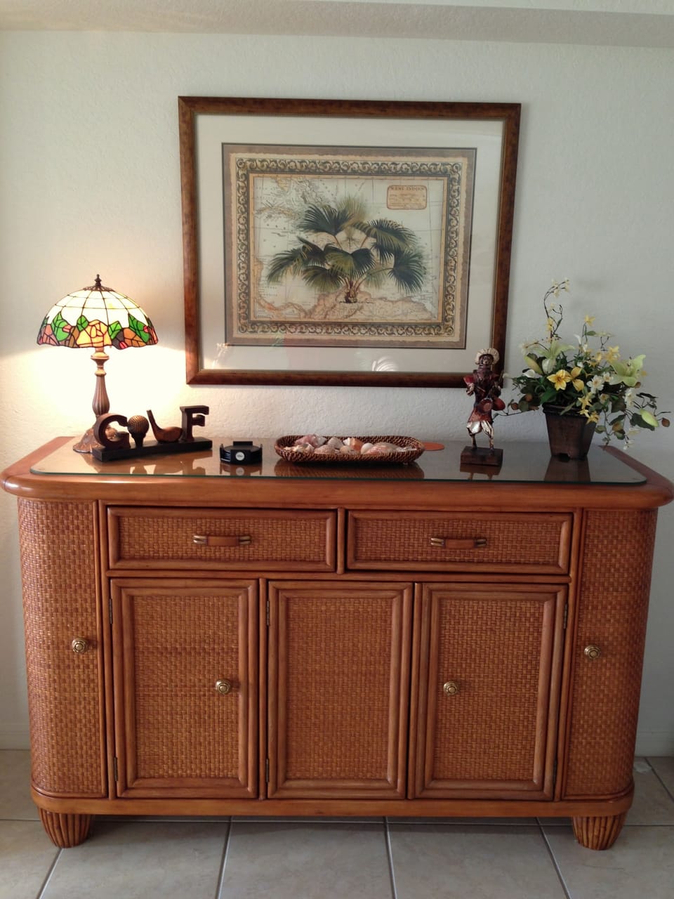 Tommy Bahama - lookin' good!