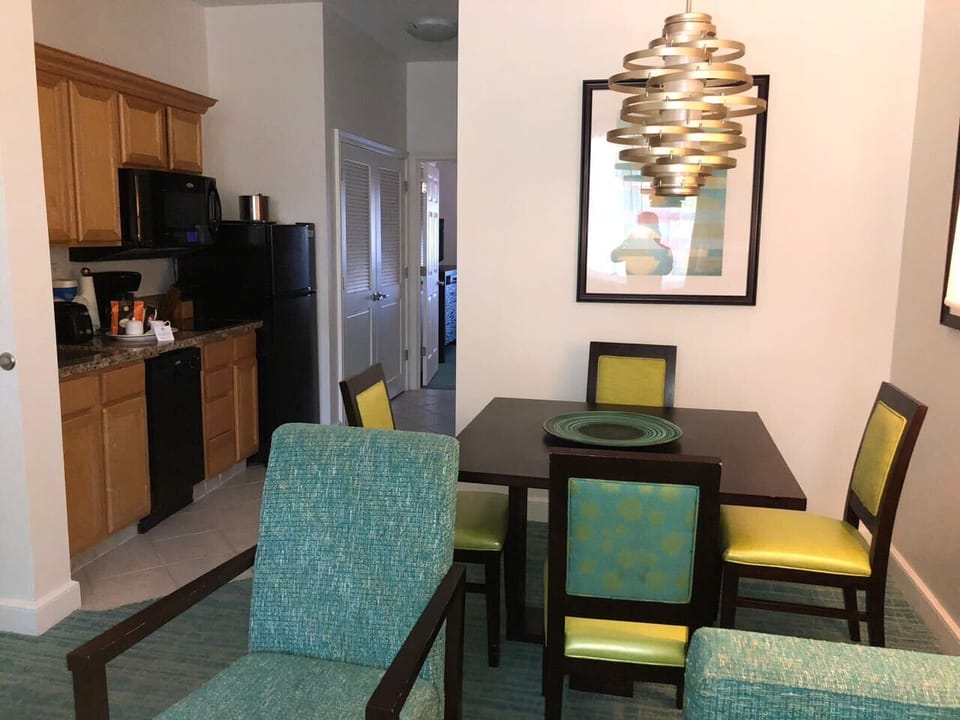 Fully equipped kitchen w/ full fridge, cooktop, convection microwave, dishwasher