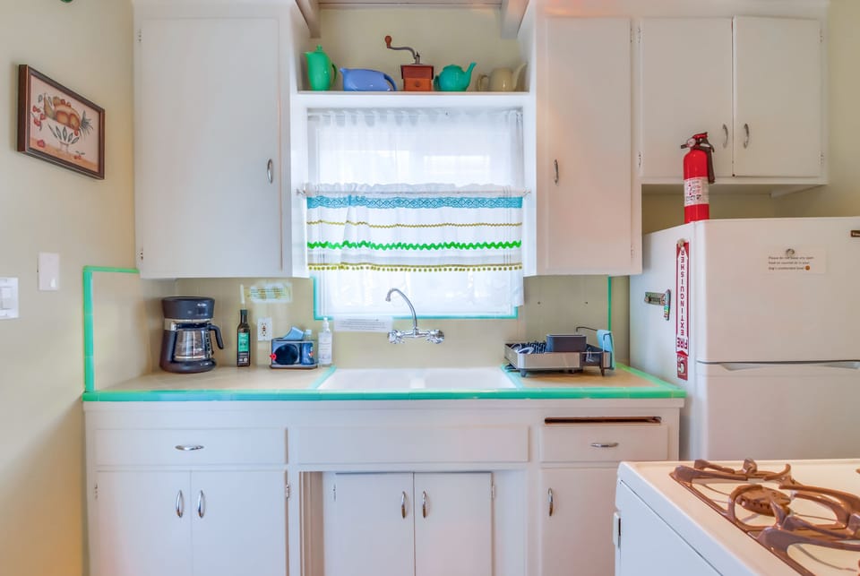 Kitchen with original vintage tile 