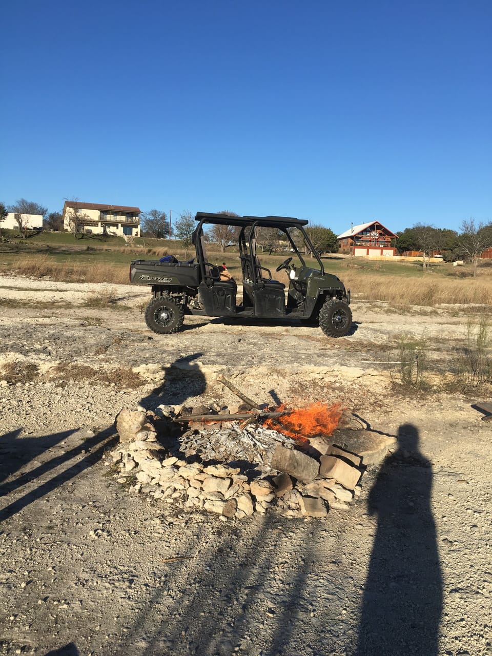 Natural rock fire pit next to river edge! Great for late night s’mores!