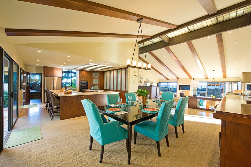 Formal Dining 