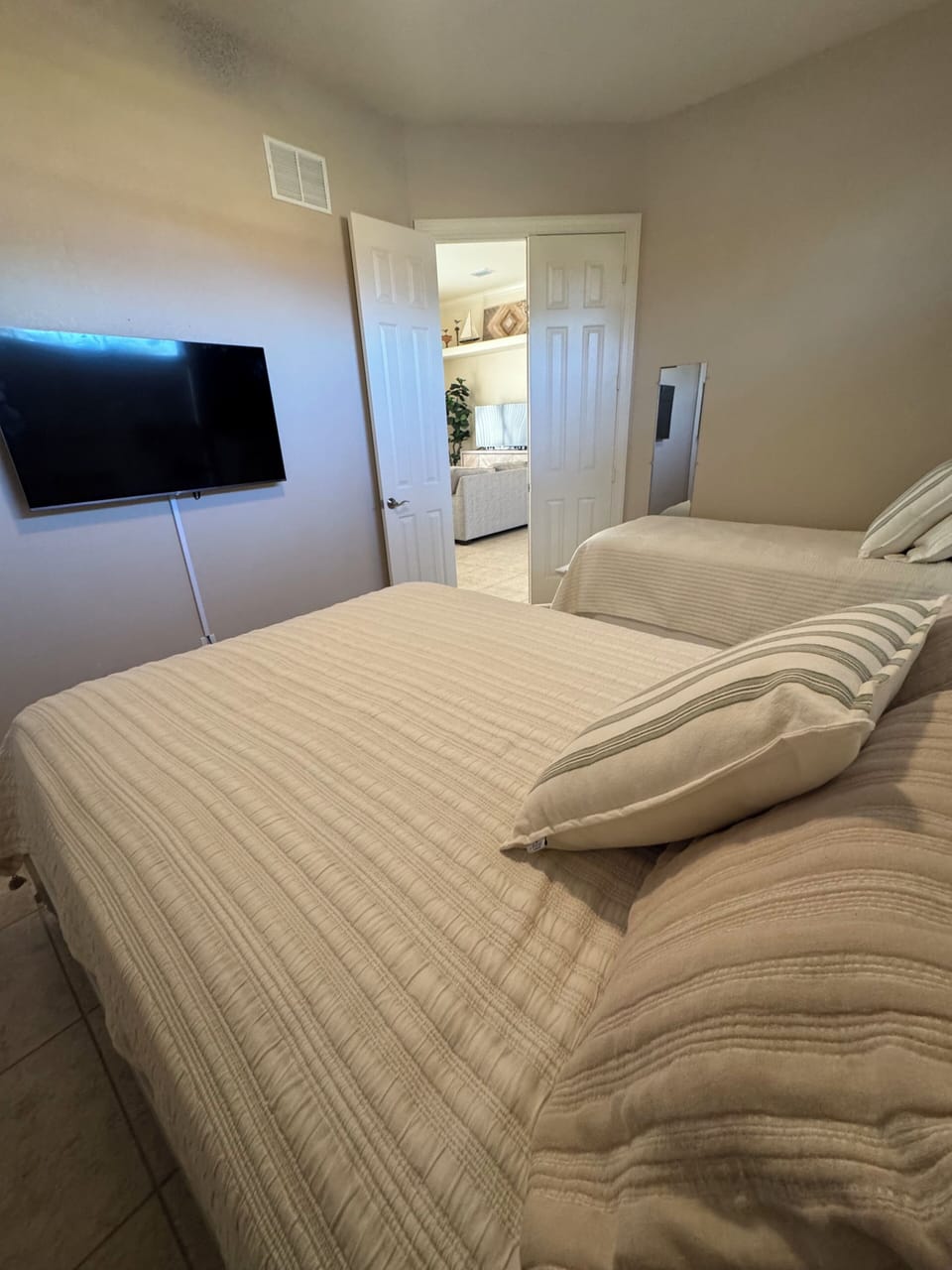 Flat screen tv for movie watching in 4th bedroom