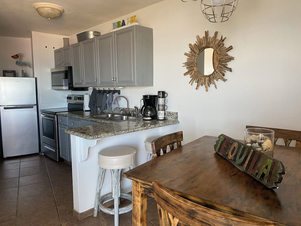 Breakfast bar.