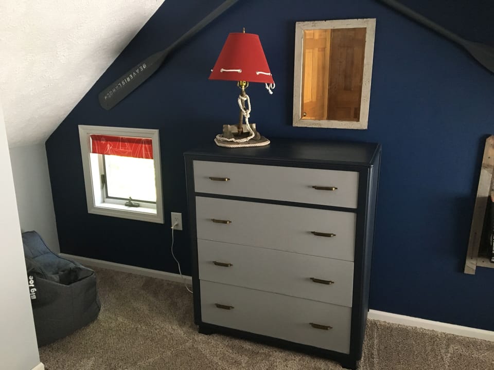 Nautical bedroom - upstairs