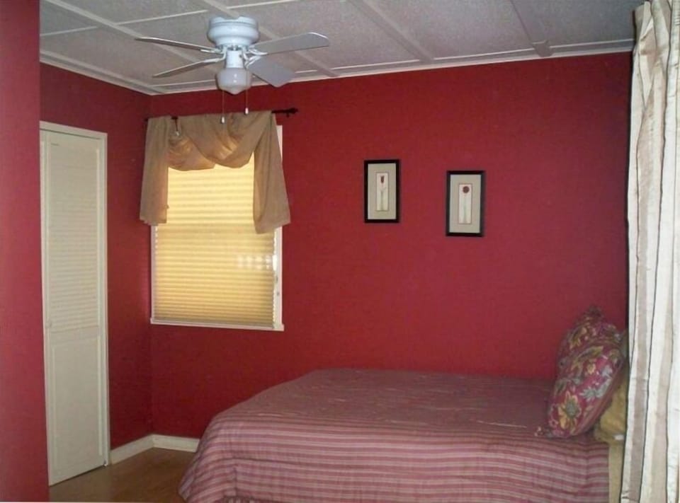 Bedroom with Full size bed