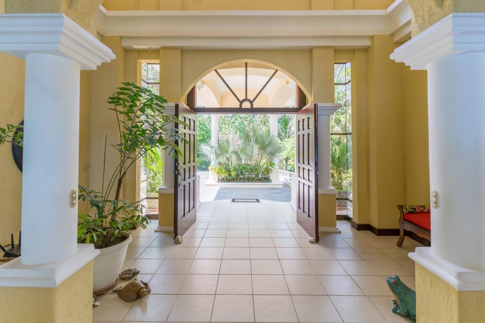 Entry to Casa Bella Vista