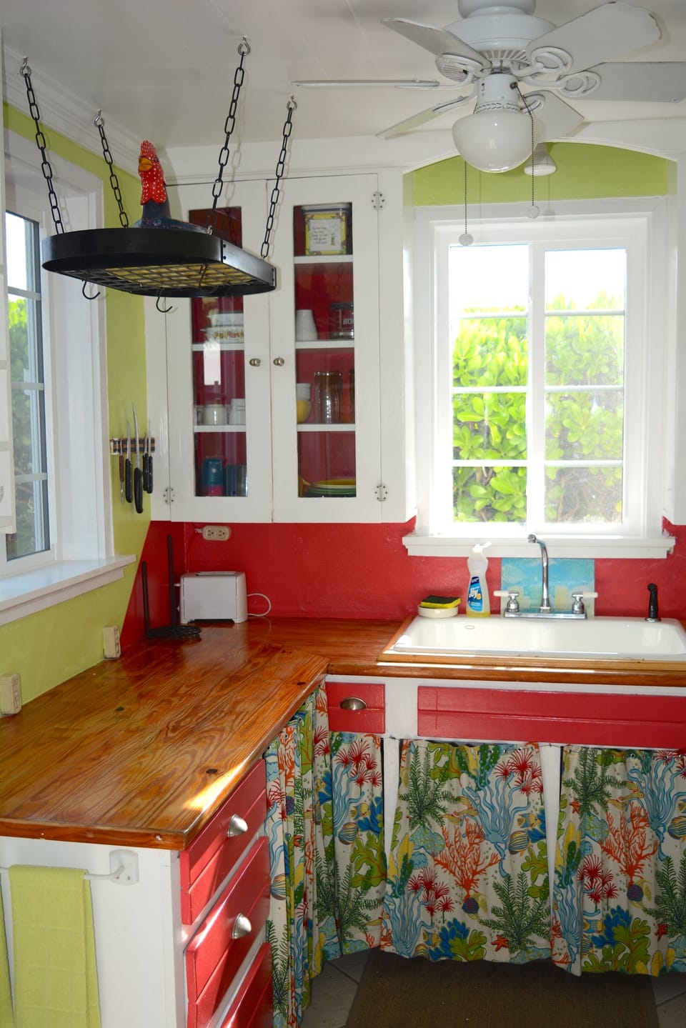 Bright and Colorful Kitchen with all of the amenities.