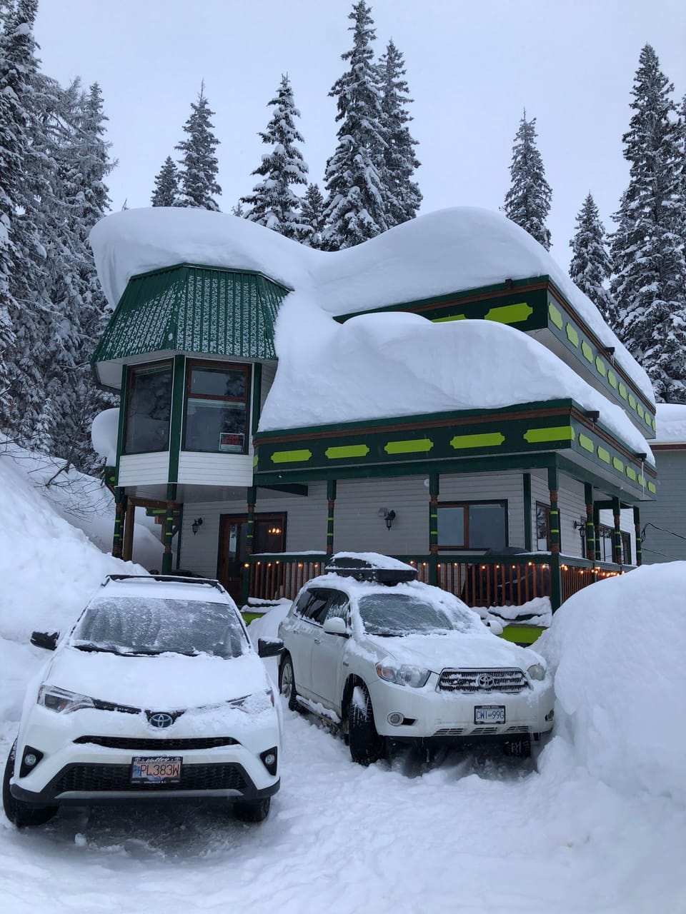 Level entry parking for 2-3 cars, with regular snow removal.