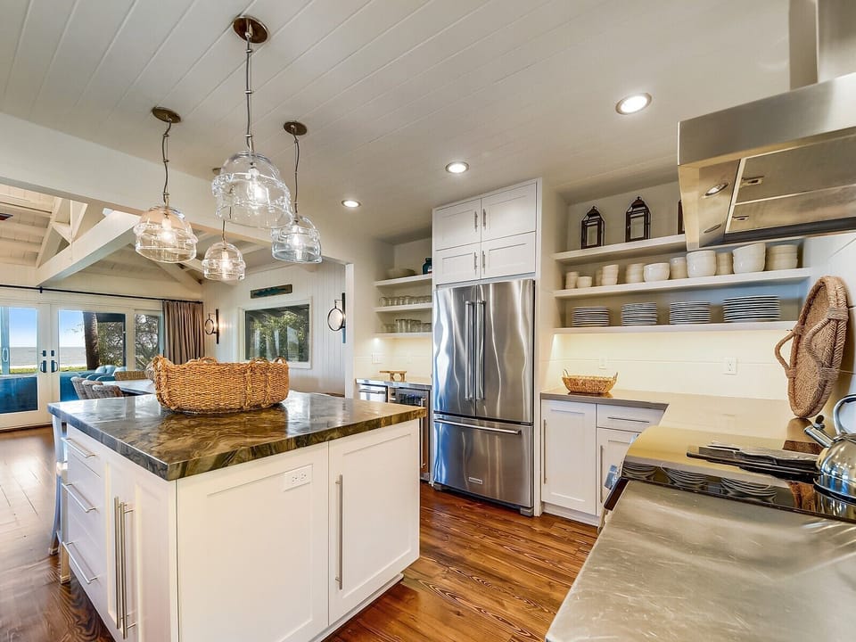 Beautiful Kitchen at 8 East Beach Lagoon