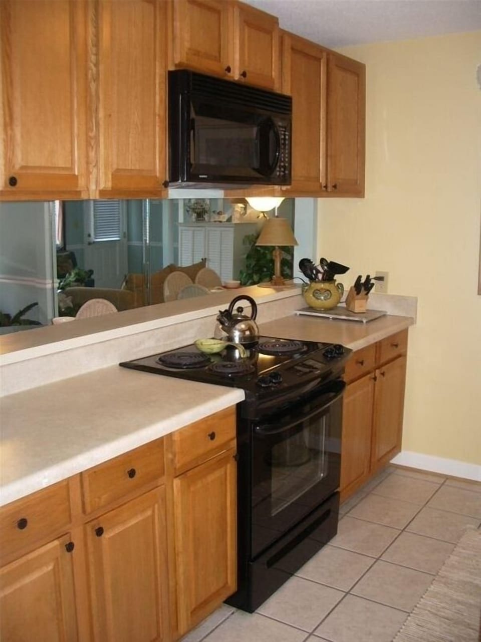 Well equipped kitchen with full size appliances.  