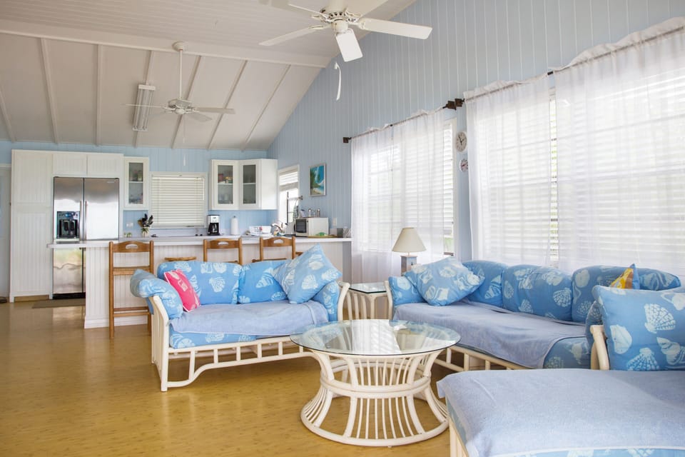 Kitchen & Family Room