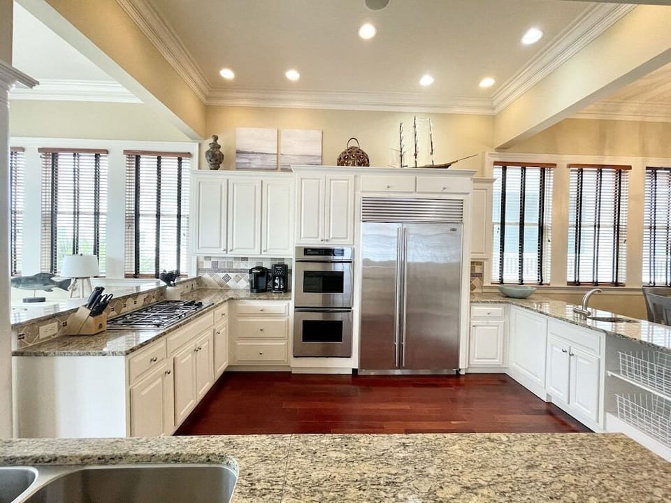 Large Kitchen