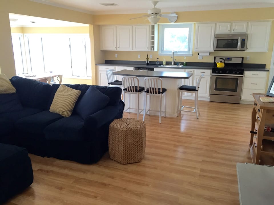 Open floor plan.
