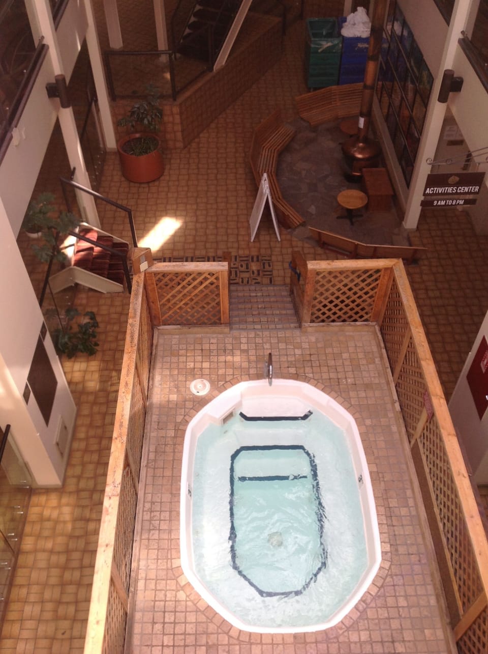 Indoor spa tub