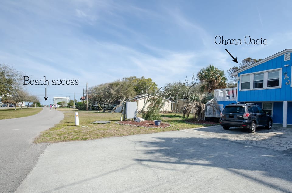 Less than 500' to beach from the house! Easy walk, even for the little ones!