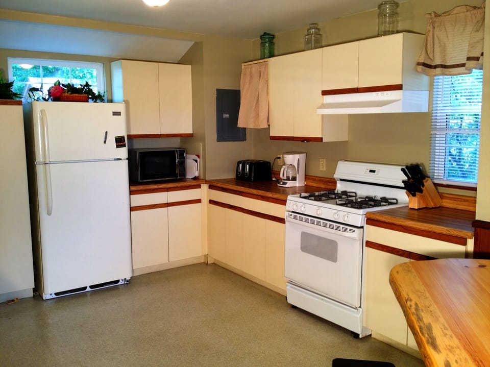 Spacious kitchen