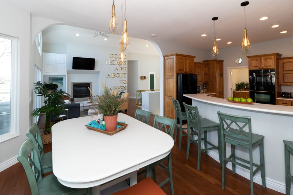 Kitchen, upstairs
