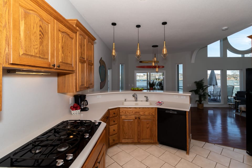 Kitchen, upstairs
