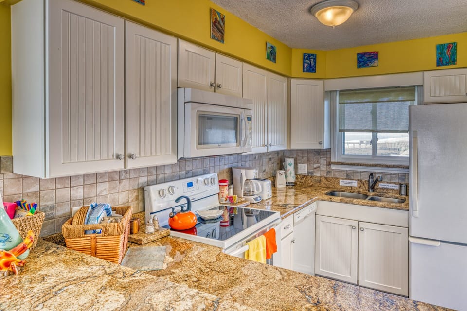 Everything you need is right at hand in the updated kitchen .