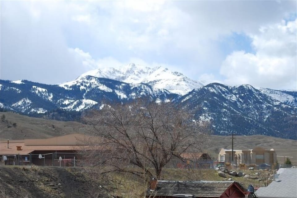 Electric Peak Mountain 
