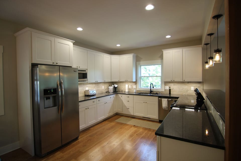 The kitchen - fully equipped for the gourmet chef!