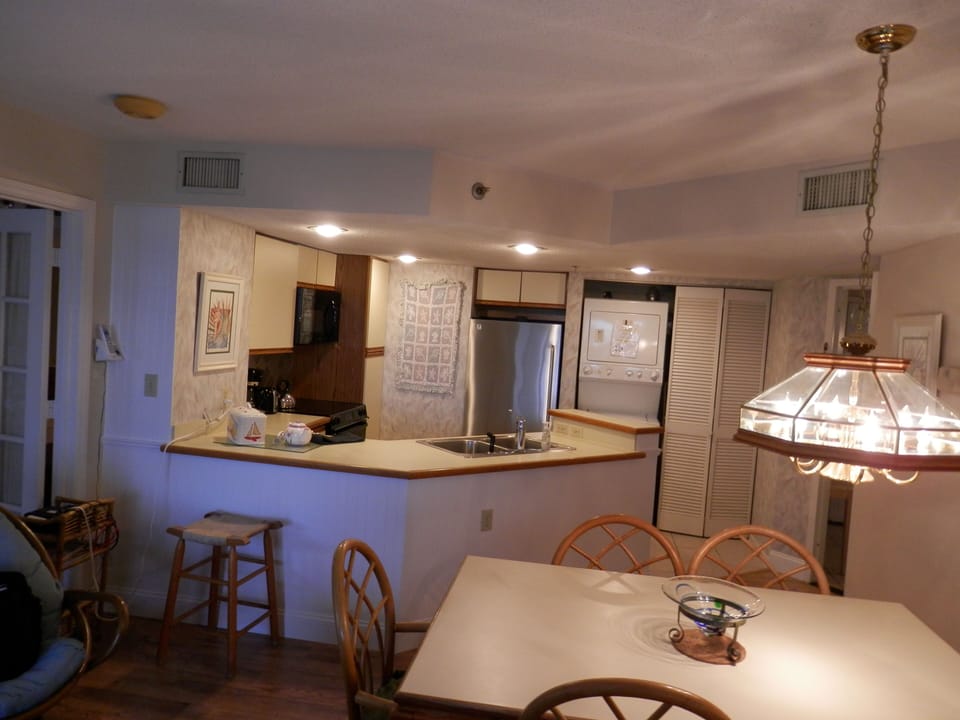 Dining To Kitchen