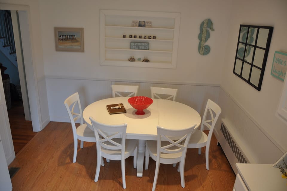 Eat in kitchen with seating for six. Comfy