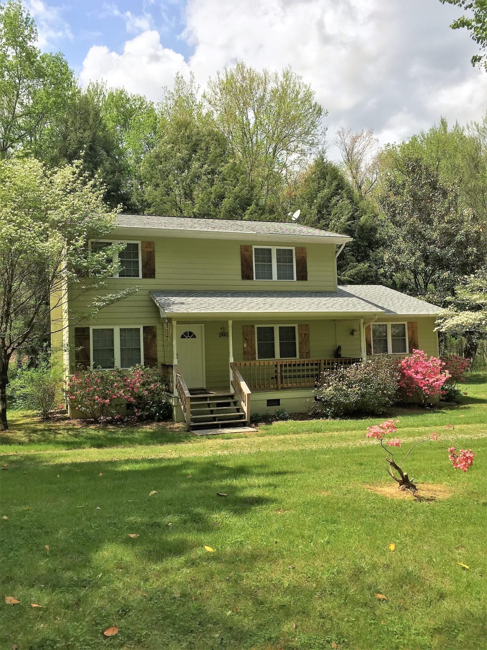The 5 bedroom Cottage at Hemlock Grove
