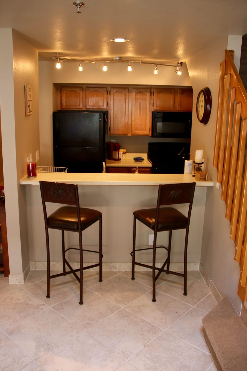Kitchen and bar