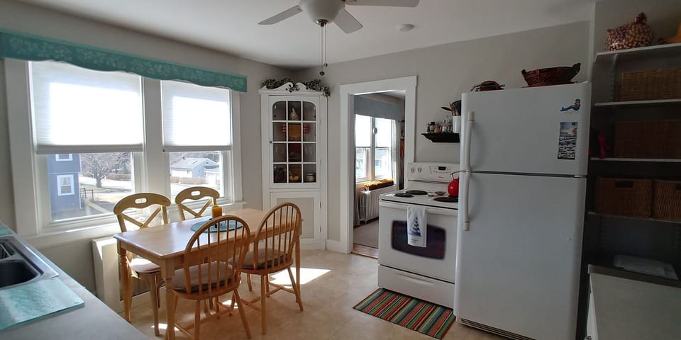 Kitchen 4