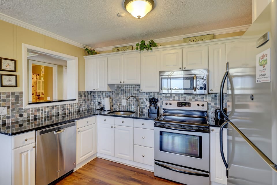 Newly Remodeled Kitchen with Stainless Steel Appliances 