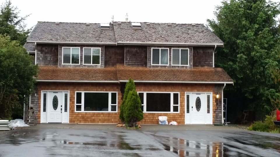 Front of "Sand & Sea"