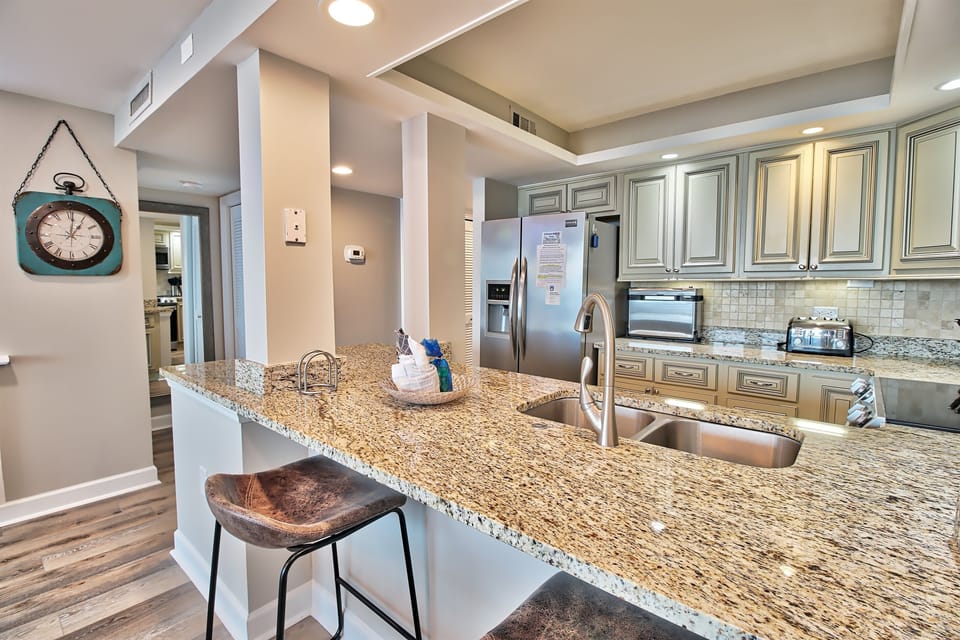Beautiful Remodeled Kitchen with Expanded Countertops