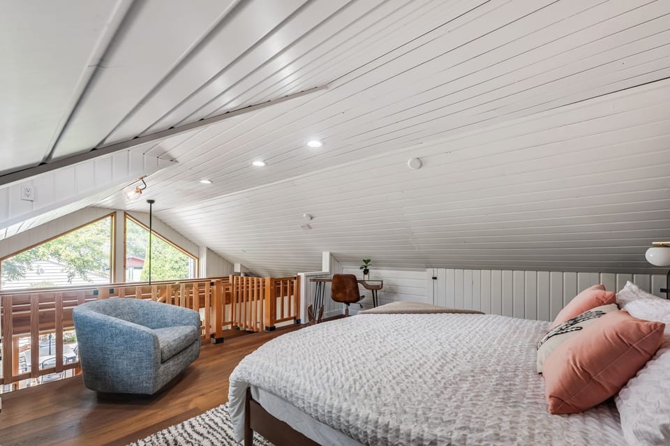 Cottage loft 2