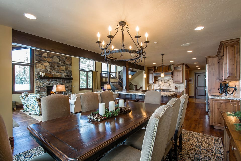 Dining room seats 10