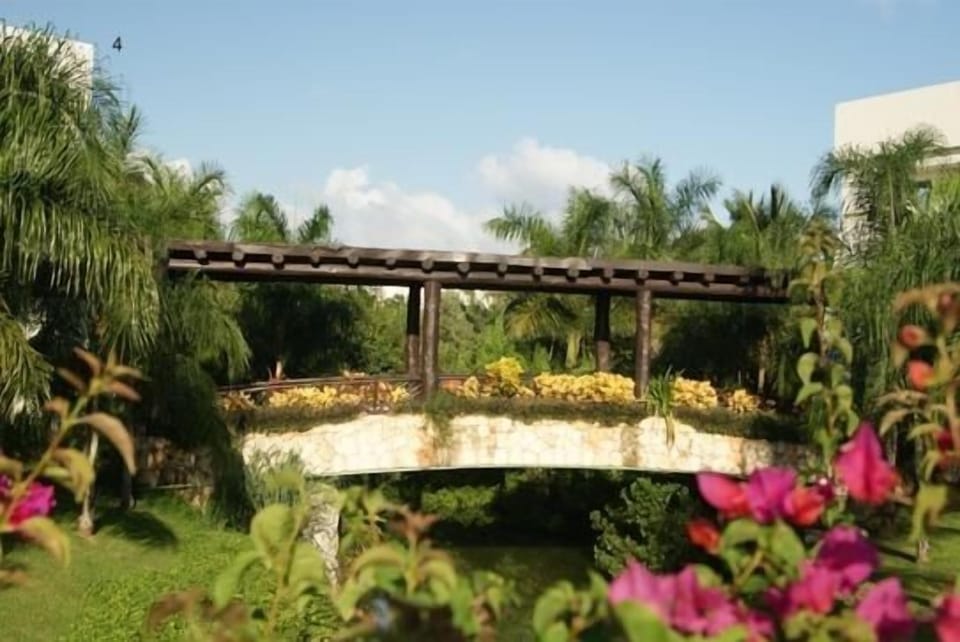 2000++ acres of lavishly landscaped grounds at the Grand Mayan Riviera Maya