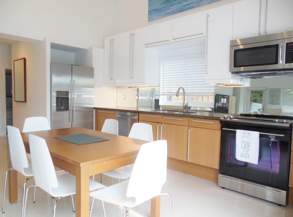 Kitchen/dining