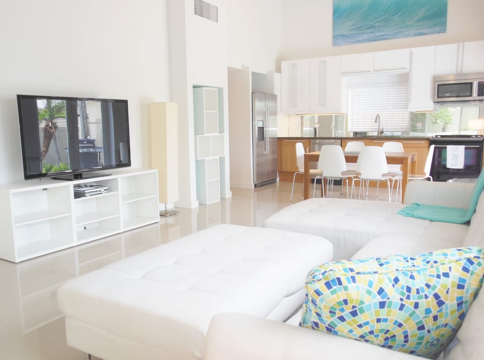 Living room
