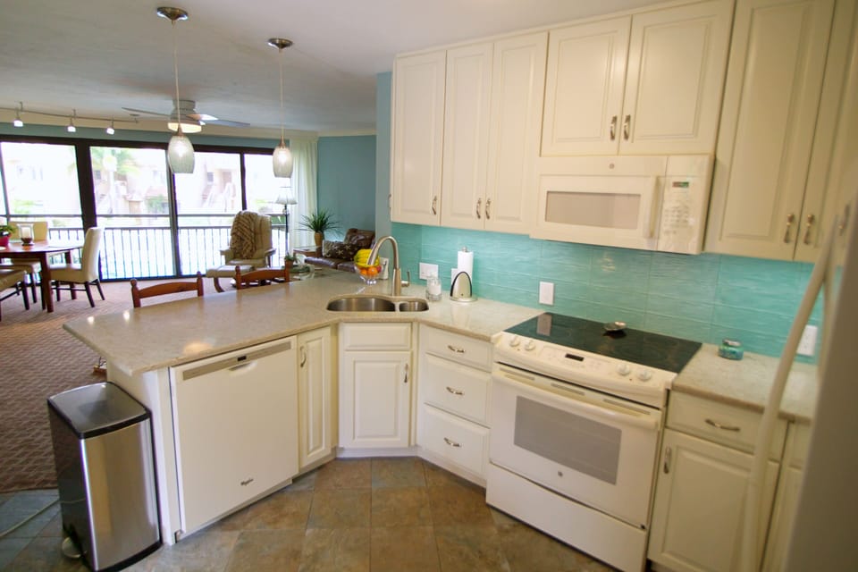 New kitchen in 2015.  We love the changes!