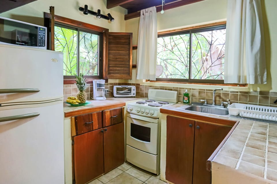 Fully equipped kitchen