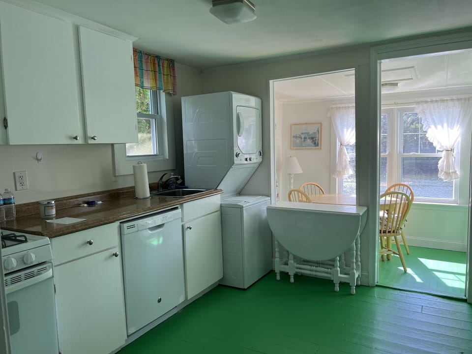 Kitchen (2022)