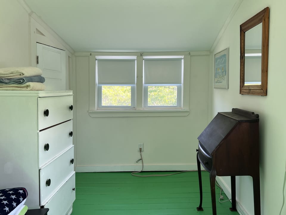 Primary bedroom. (2022) 