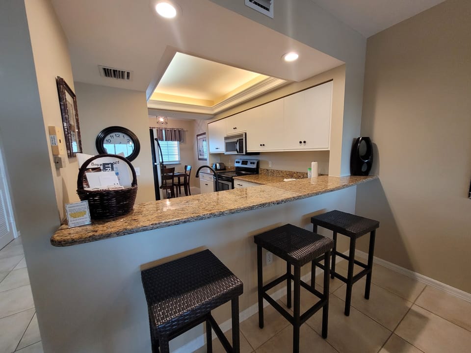 WorkStation or Breakfast Bar