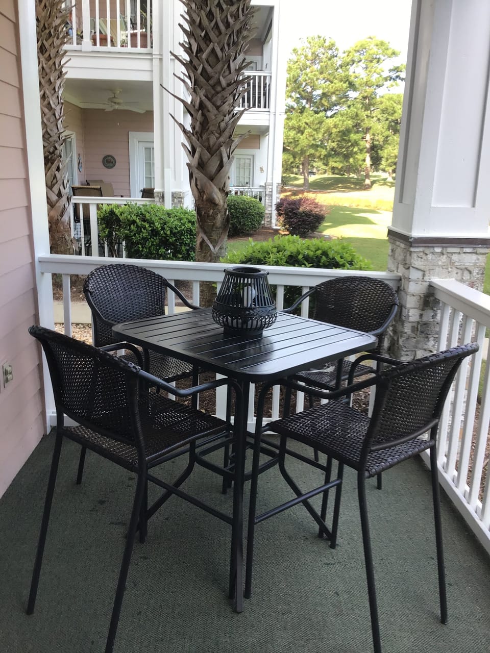 Bistro with seating for 4